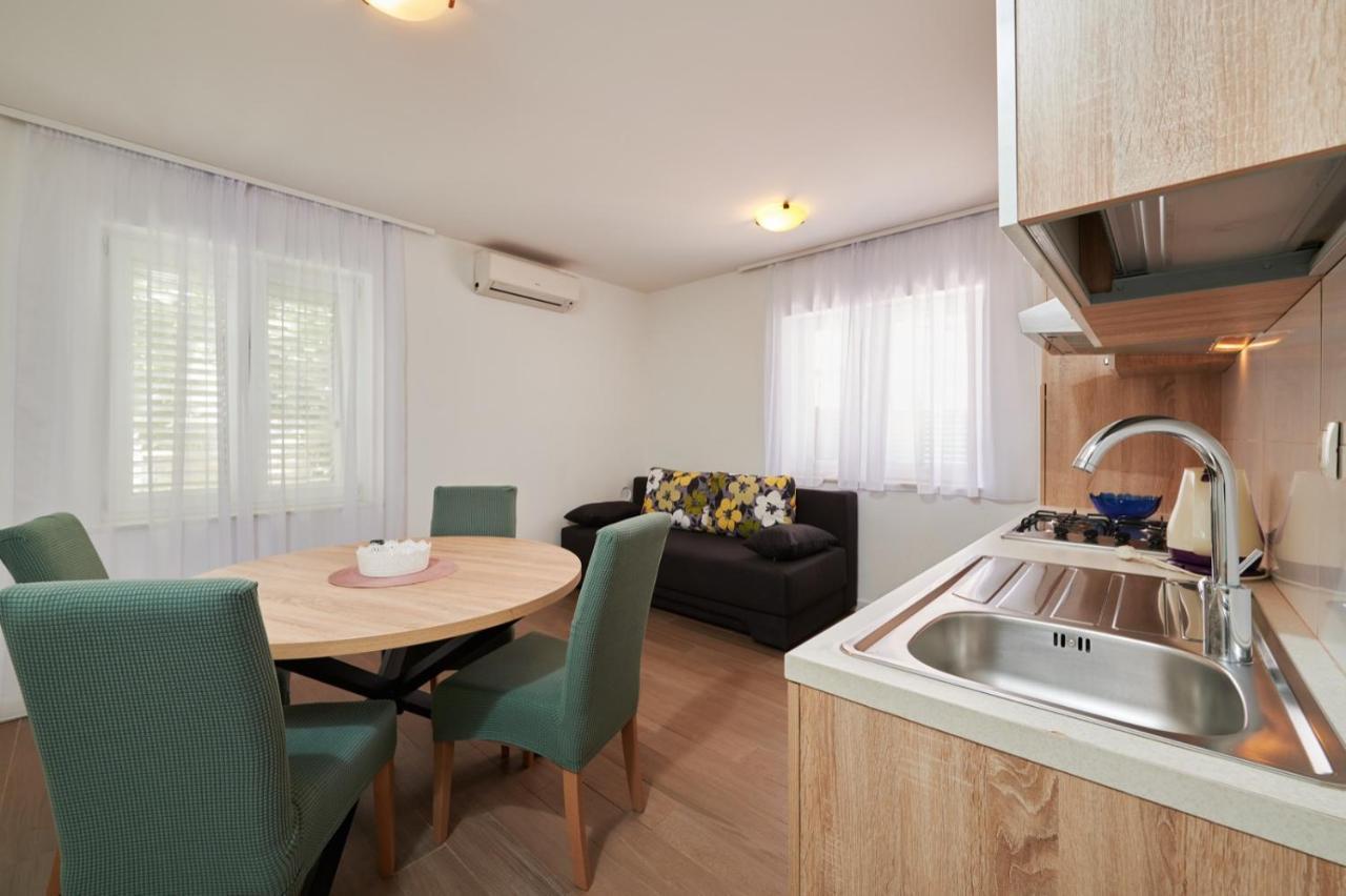 Apartmants Biocic トロギール エクステリア 写真
