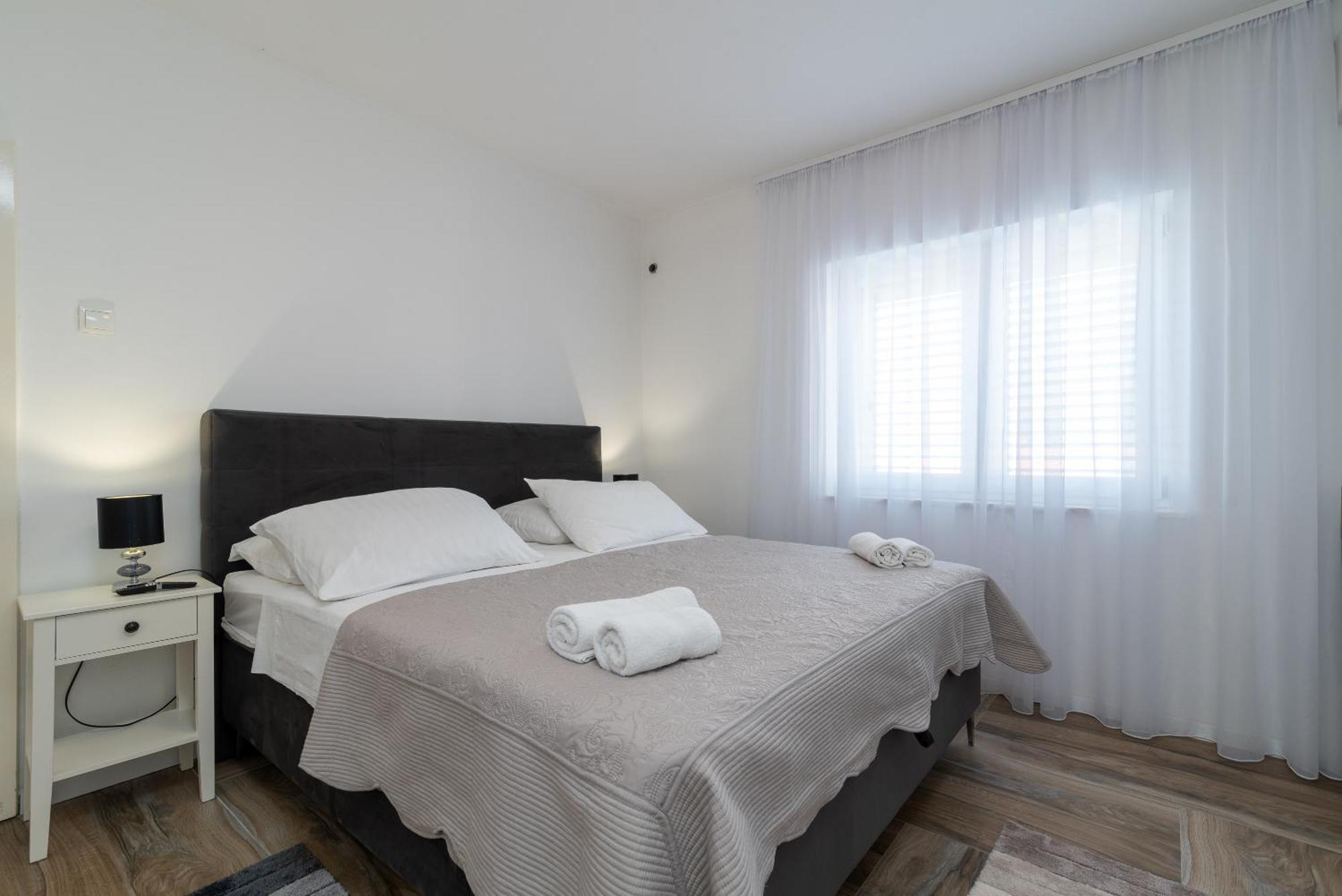 Apartmants Biocic トロギール エクステリア 写真